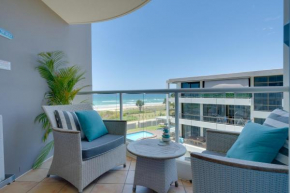 Waterfront 1-Bedroom Escape Breathtaking Views
